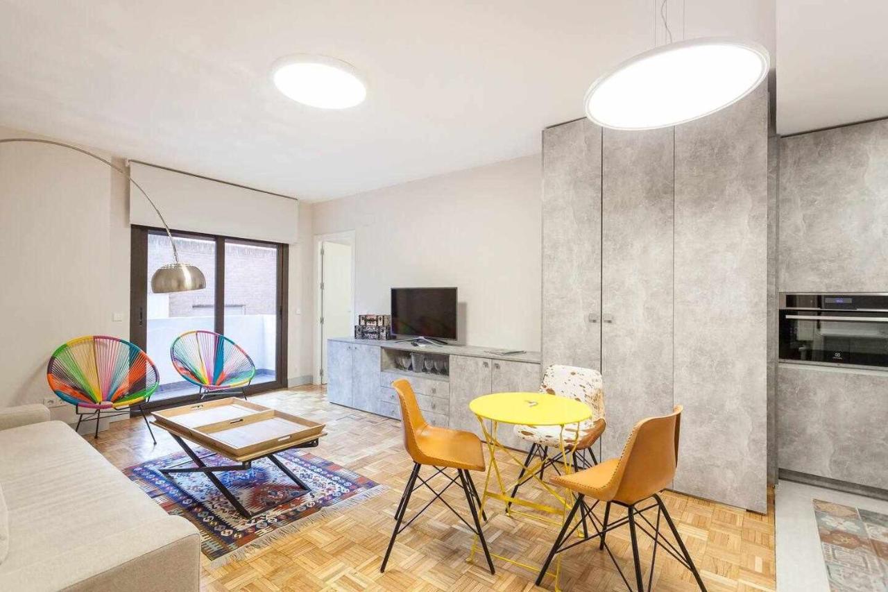 Apartamento Lujo Castellana Chamartin Apartment Madrid Bagian luar foto