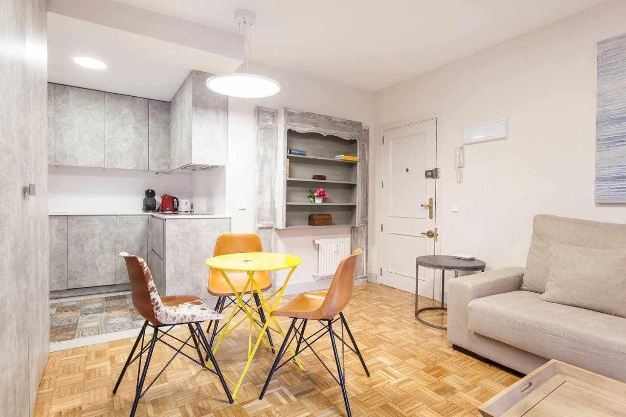 Apartamento Lujo Castellana Chamartin Apartment Madrid Bagian luar foto