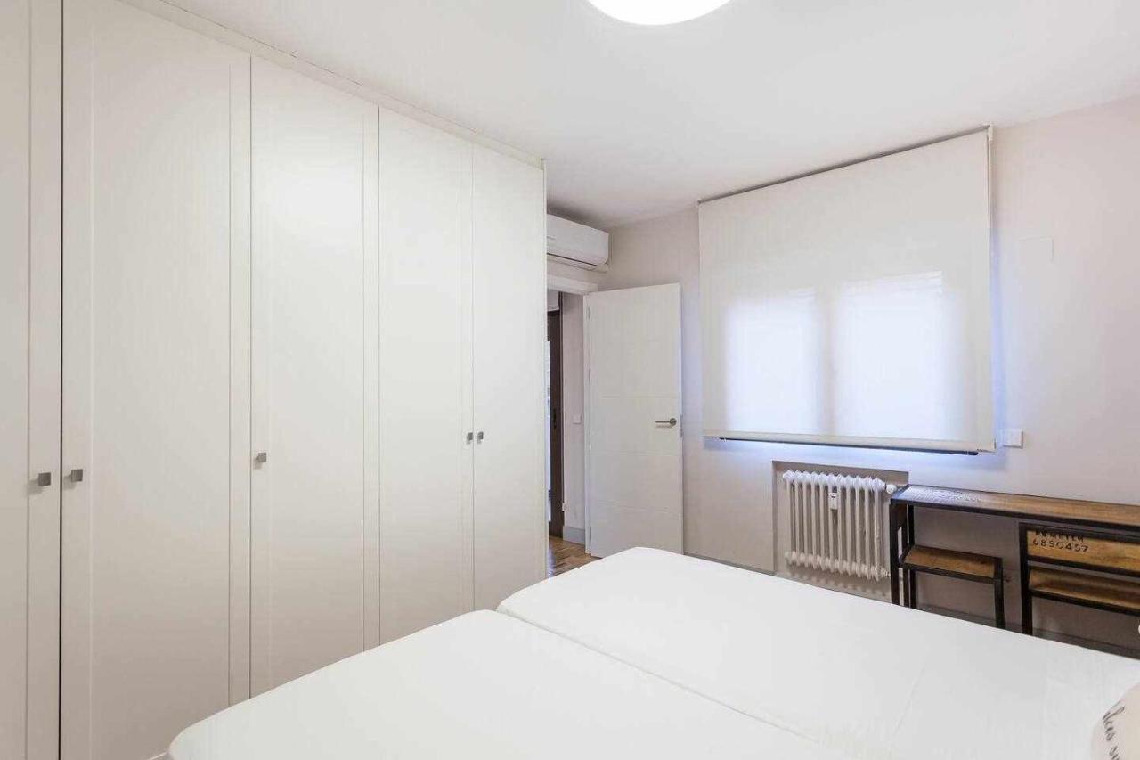 Apartamento Lujo Castellana Chamartin Apartment Madrid Bagian luar foto